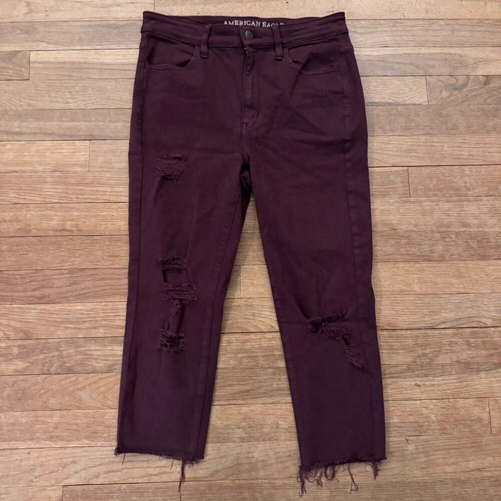American Eagle Super High-Rise Cropped Distressed Jeggings size 6
b53